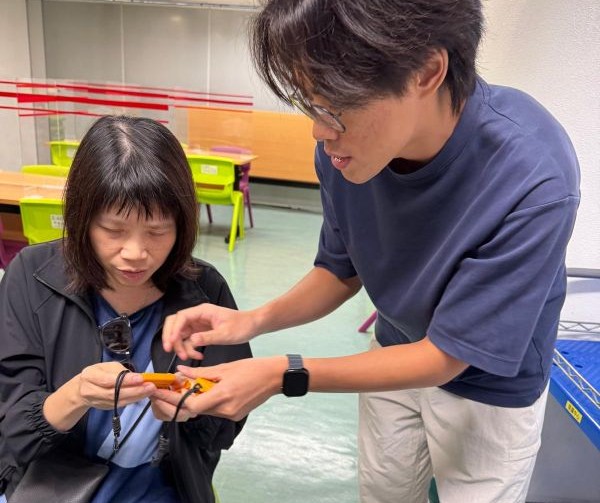 New generation of electronic audible traffic signals   HKSB assists in distributing wireless control