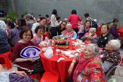 It was a special experience of enjoying big bowl feast inside a heritage. 